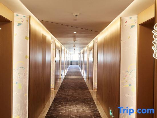Синъи: Xing Yi Hai Yu Hotel
