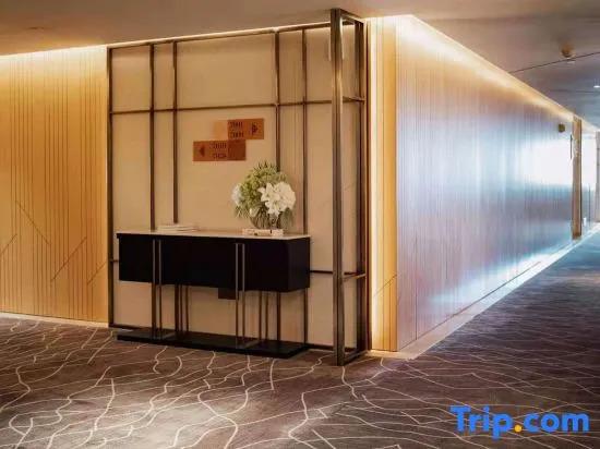 Синъи: Xing Yi Hai Yu Hotel