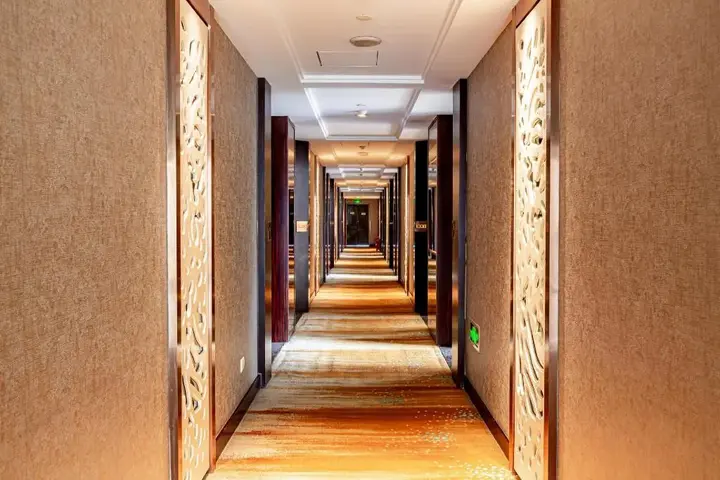 Чунцин: Rezen Kingtown Hotel (Chongqing Guanyinqiao)