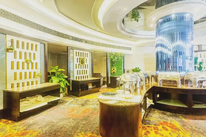 Чунцин: Rezen Kingtown Hotel (Chongqing Guanyinqiao)