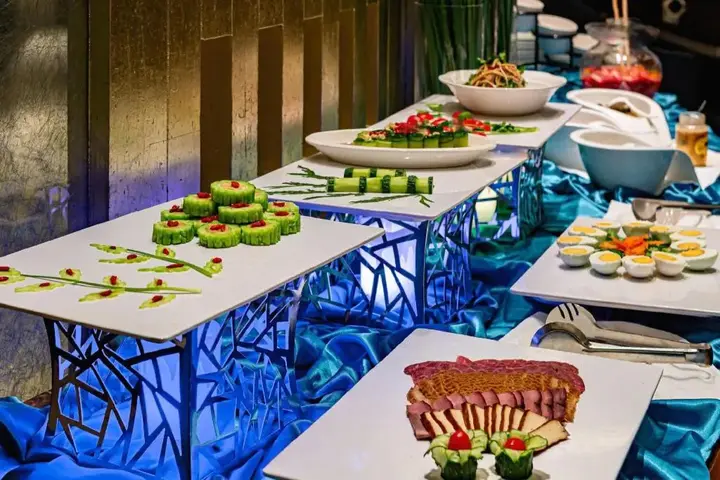Чунцин: Rezen Kingtown Hotel (Chongqing Guanyinqiao)