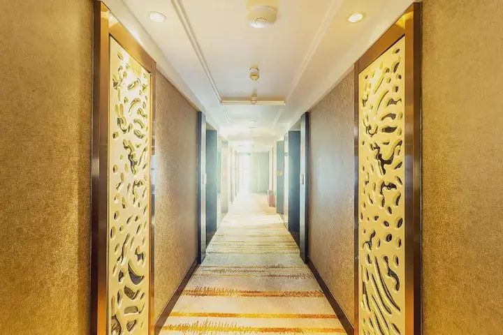 Чунцин: Rezen Kingtown Hotel (Chongqing Guanyinqiao)