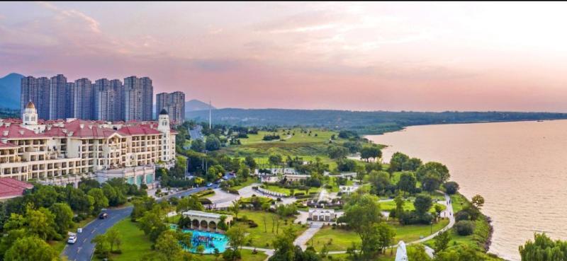 Уху: Country Garden Phoenix Hotel
