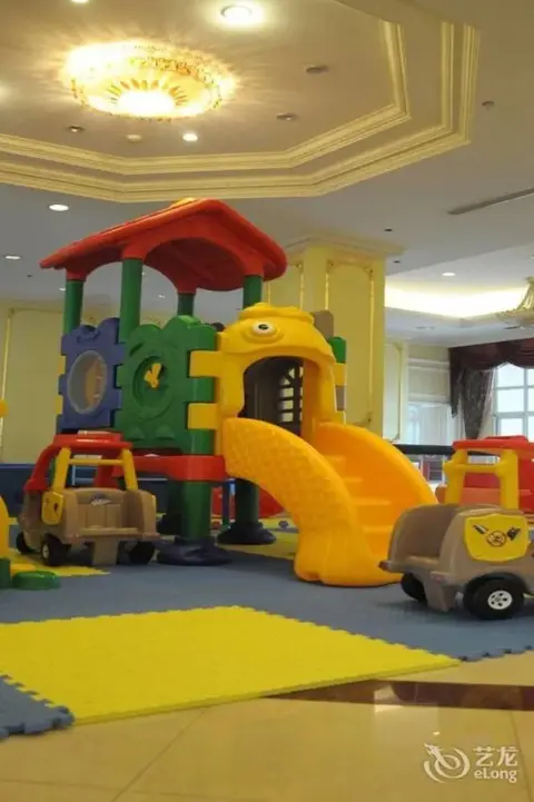 Уху: Country Garden Phoenix Hotel