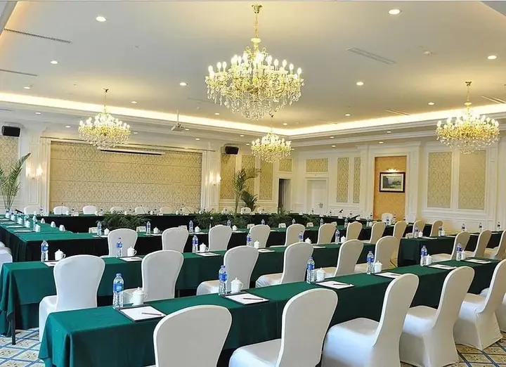 Уху: Country Garden Phoenix Hotel