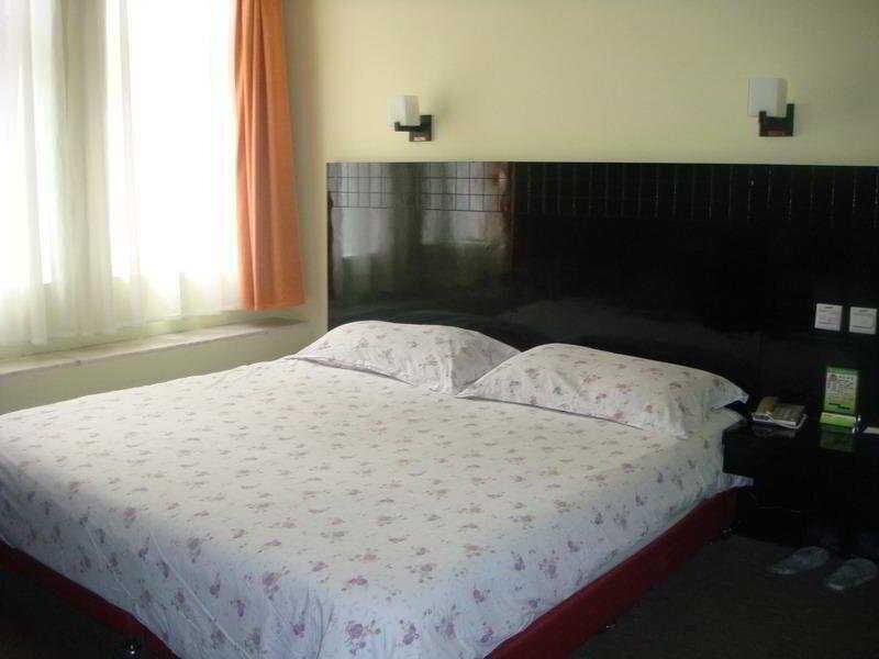Нинбо: Motel168 East Bai Zhang Road Inn