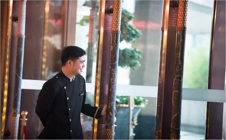 Шэньчжэнь: Venus Royal Hotel （Kirin Parkview Hotel）