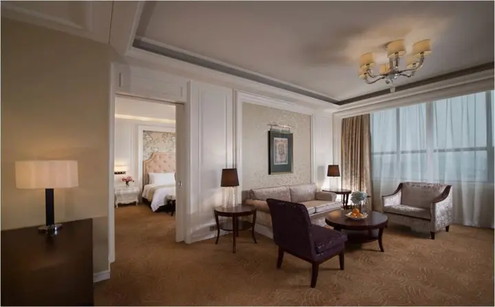 Шэньчжэнь: Venus Royal Hotel (Kirin Parkview Hotel)