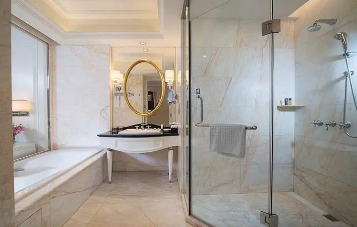 Шэньчжэнь: Venus Royal Hotel （Kirin Parkview Hotel）