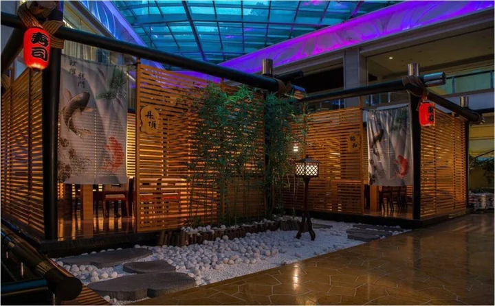 Шэньчжэнь: Venus Royal Hotel （Kirin Parkview Hotel）