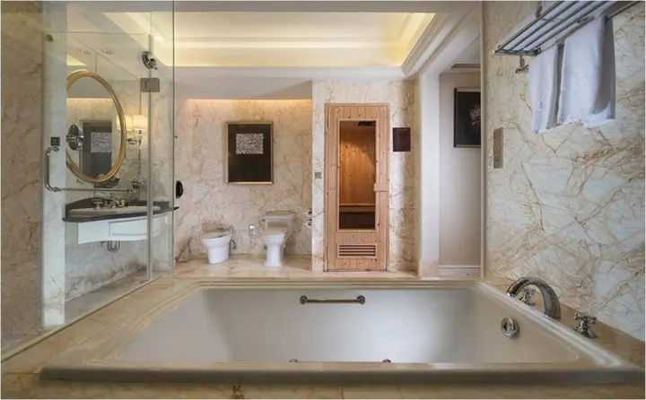 Шэньчжэнь: Venus Royal Hotel (Kirin Parkview Hotel)