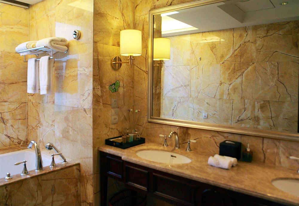 Шэньчжэнь: The Pavilion Hotel - Longgang Hotel