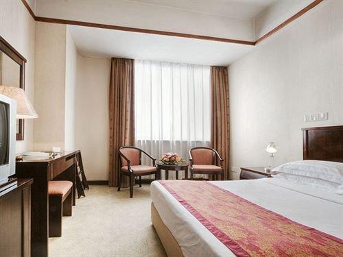 Уси: Starway Wuxi Donglin Plaza