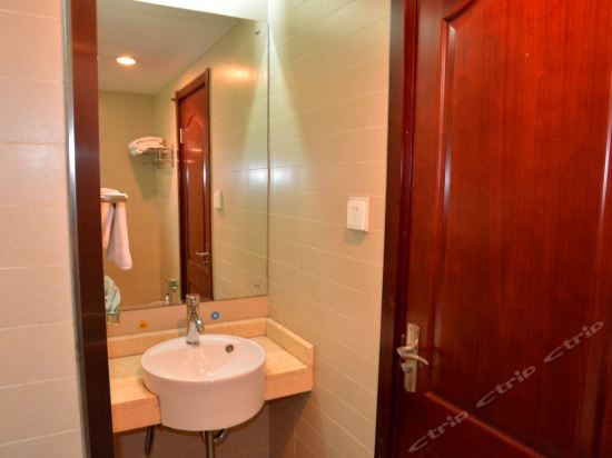Тайан: Taian Railway Hotel