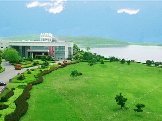 Юэян: Nanhu Hotel