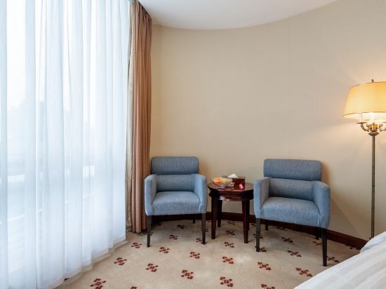 Юэян: Nanhu Hotel