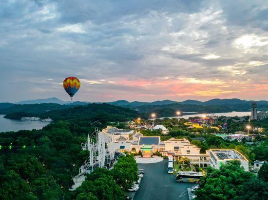Чанчжоу: Tianmu Lake Bamboo Garden hotel