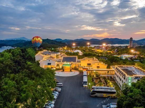 Чанчжоу: Tianmu Lake Bamboo Garden hotel