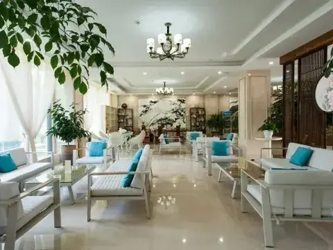 Дали: Xinda Hotel (Dali High-Speed Railway Station & Erhai Lake Park)