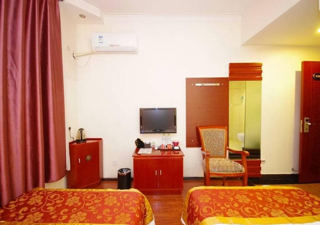 Лешан: Long Teng Business Hotel