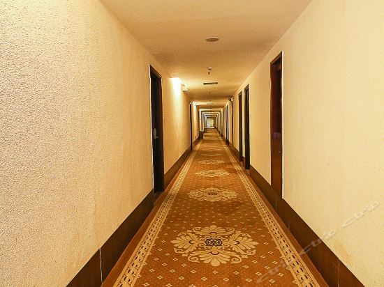 Overseas Chinese Hotel Haikou — фото 4