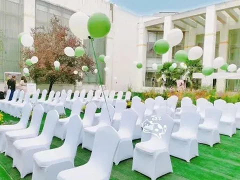 Кайфын: Zhongzhou Yihe Hotel