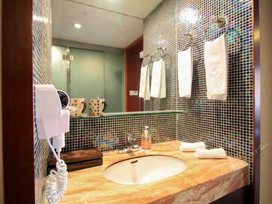 Shenhua Business Hotel Parking Lot — фото 6