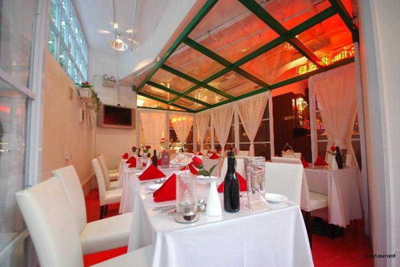 Гонконг: Bridal Tea House - Sham Shui Po