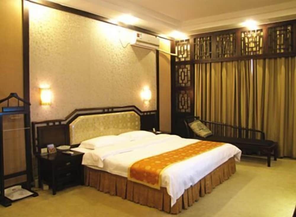 Лючжоу: Nantian Hotel