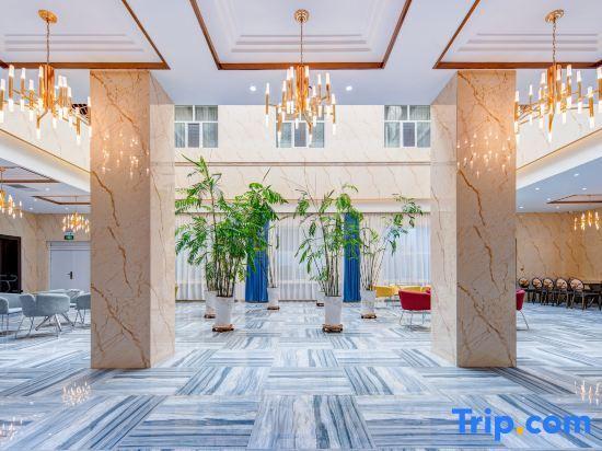 Хулун-Буир: Jiangnan Hotel