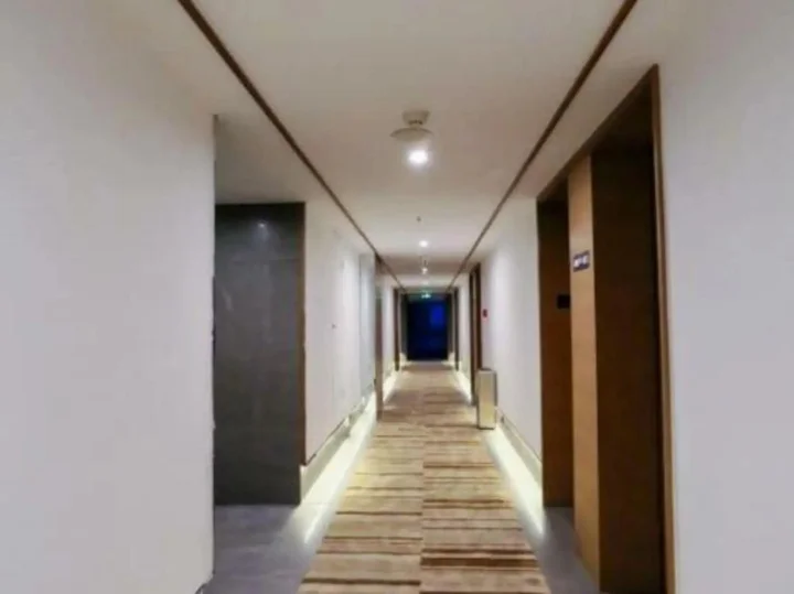 Лоян: Meiqi Smart Hotel (Luoyang Wangfujing David City Store)