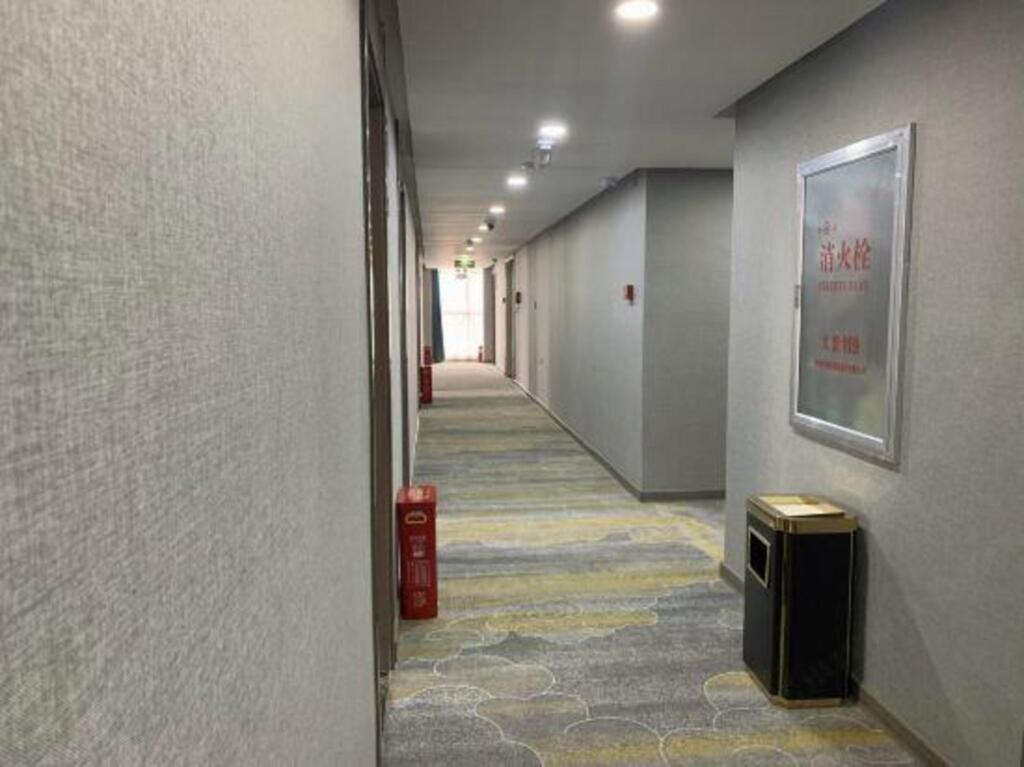 Лоян: Luoyang Yihe Hotel (Xinduhui Wangfujing)