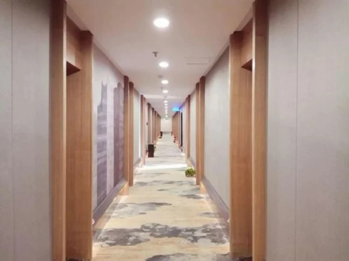 Пуян: Xincun Holiday Hotel