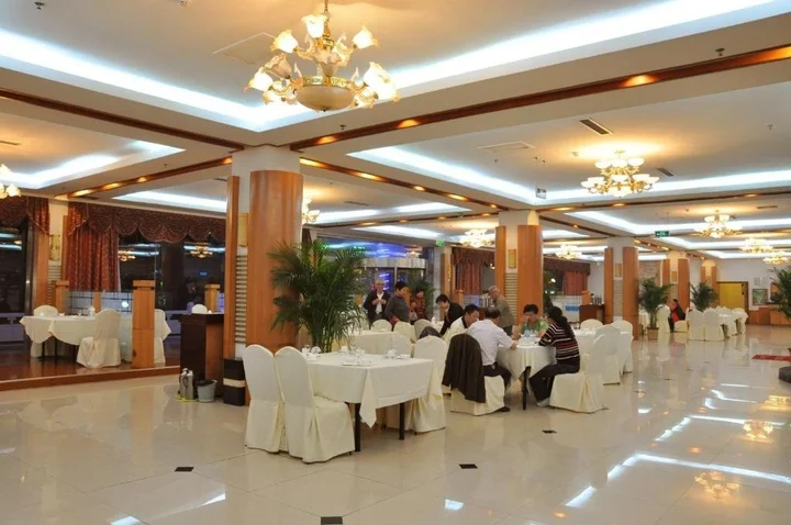 Жичжао: Linghai Hotel