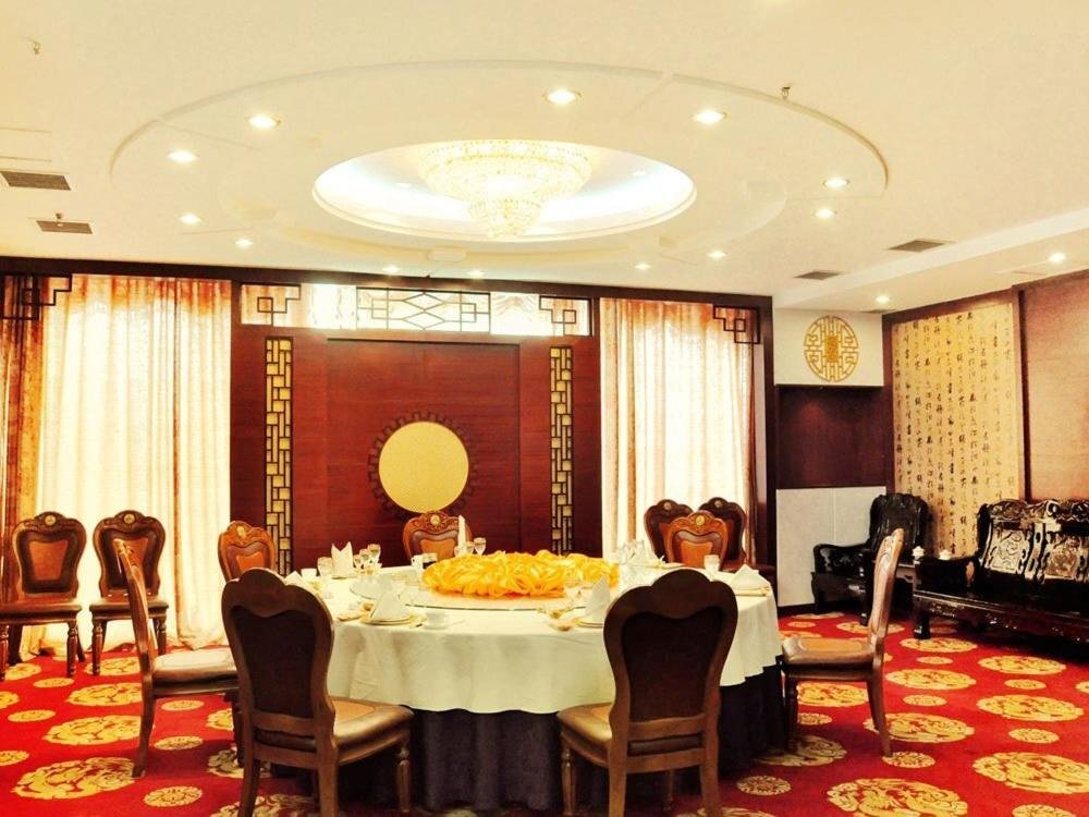 Жичжао: Linghai Hotel
