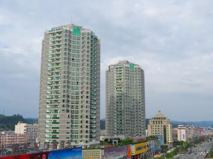 Шиянь: Crown International Business Hotel