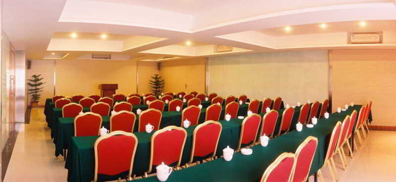 Шаньтоу: Shantou Zhonghai Nanbin Hotel