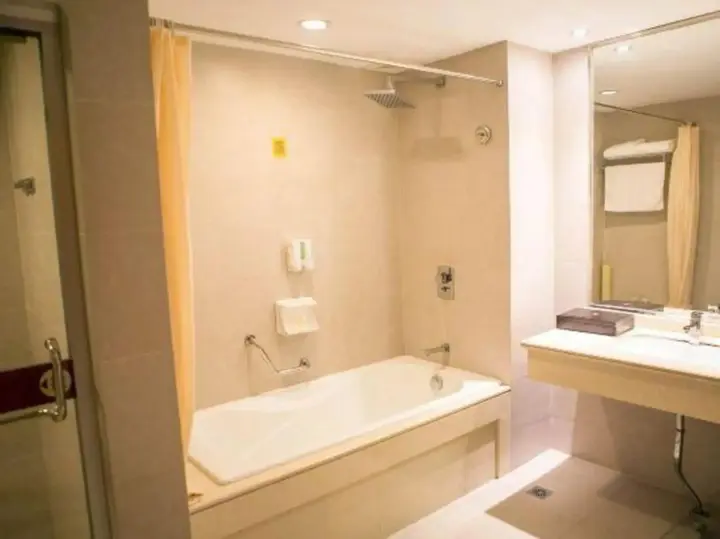 Шаоксинг: Taitan International Hotel