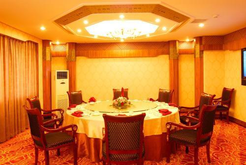 Яньцзи: Yanbian Hotel