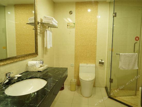 Йиян: Wangfu Business Hotel