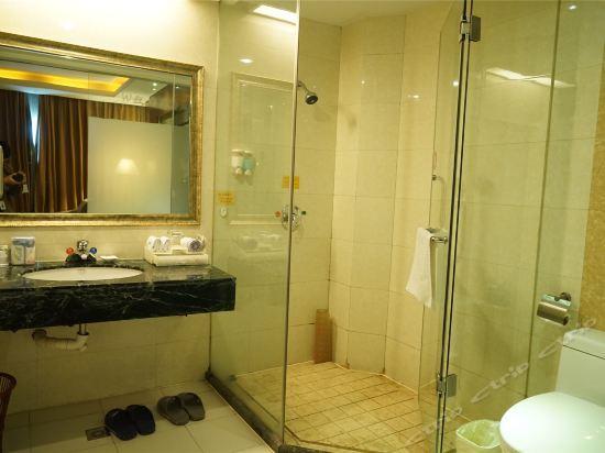 Йиян: Wangfu Business Hotel
