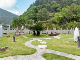 Чунцин: Chongqing White-collars East Hotspring Hotel
