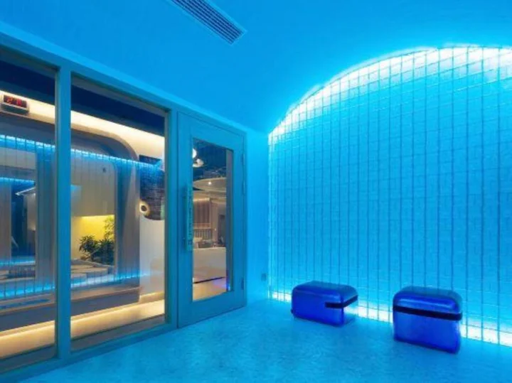 Чунцин: Chongqing White-collars East Hotspring Hotel