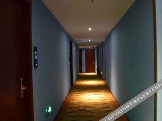 Чунцин: 重庆迎皇酒店