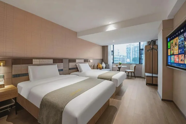 Чунцин: Home Inn Chongqing Lianglukou Station