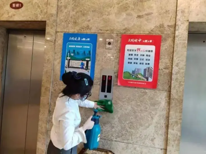 Чунцин: Home Inn Chongqing Lianglukou Station