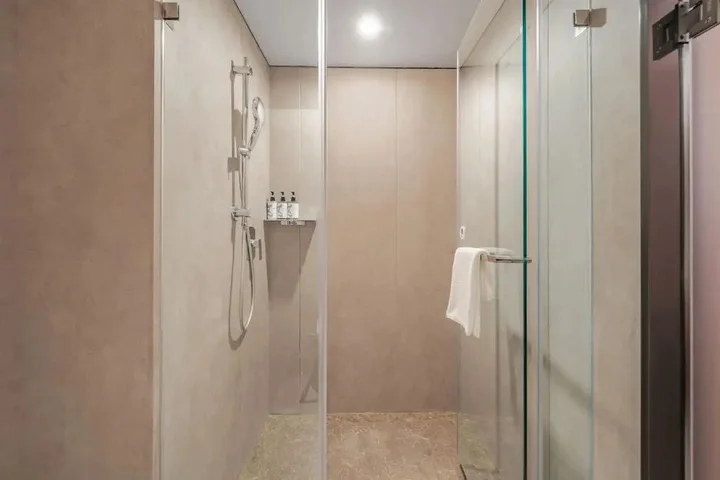 Чунцин: Home Inn Chongqing Lianglukou Station