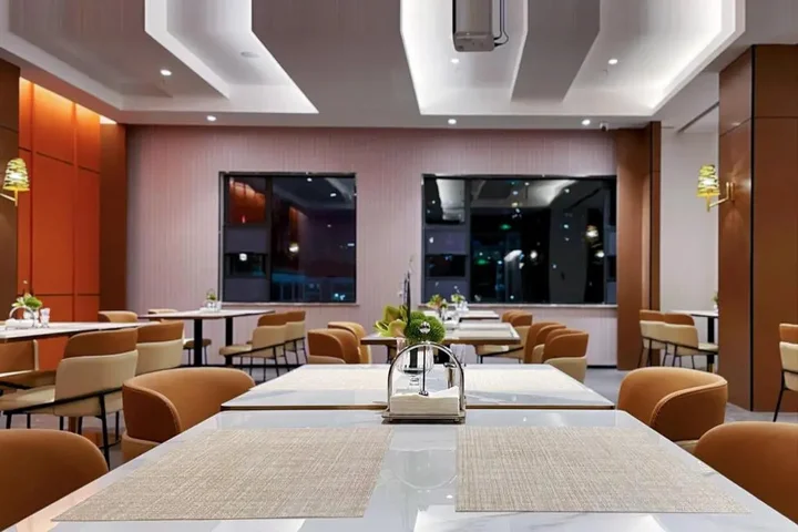 Чунцин: Home Inn Chongqing Lianglukou Station