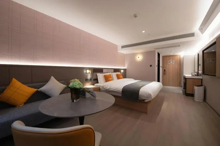 Чунцин: Home Inn Chongqing Lianglukou Station