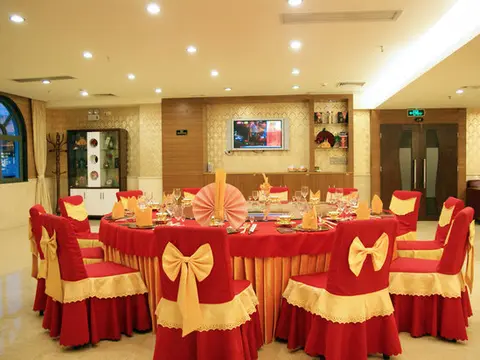 Фошань: New Sunshine Hotel